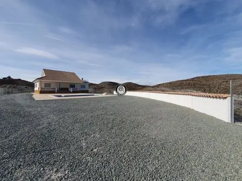 Casa-Villa de 5 Dormitorios en venta Puerto Lumbreras, España