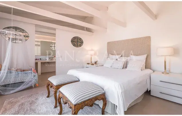 Casa de Lujo en Istan 3 Dormitorios 237m2 Cerca de Puerto Banus