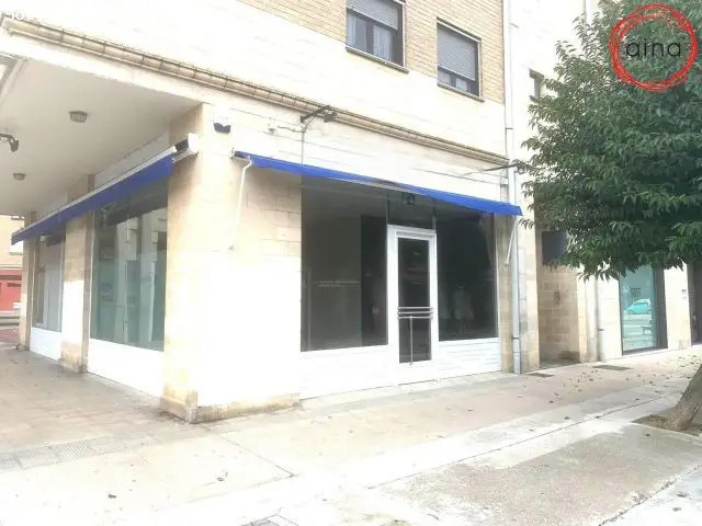 Local Comercial en Zizur Mayor Junto al Ayuntamiento