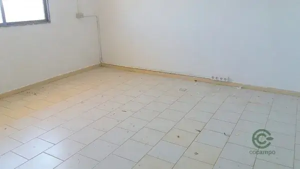 Chalet en Canals 721m2 con Gran Jardin y Anexo
