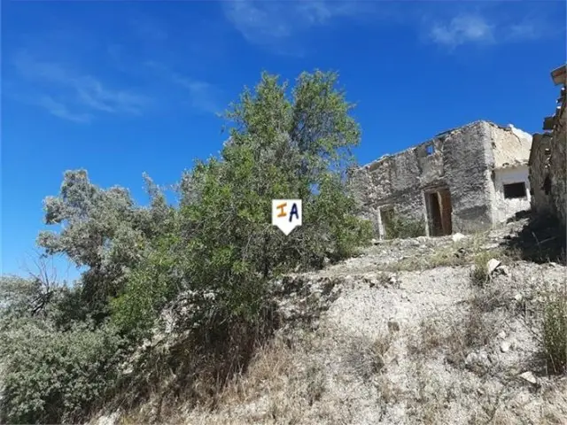 Cortijo Rustico en Venta cerca de Frailes Jaen