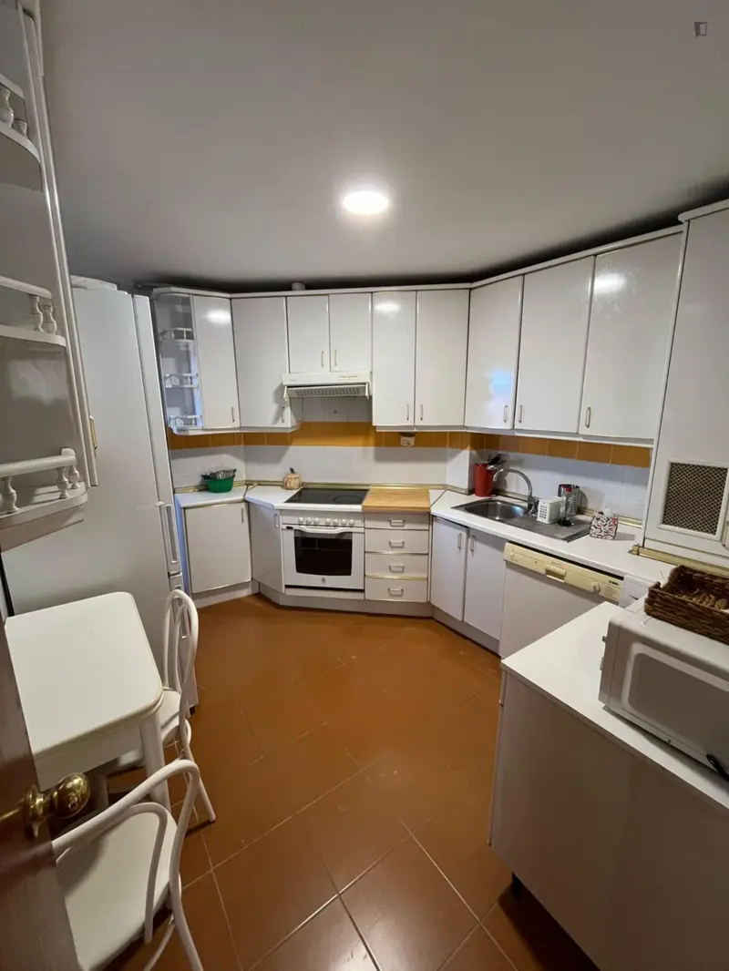 Habitacion Doble Conde de Casal Metro Piso Compartido
