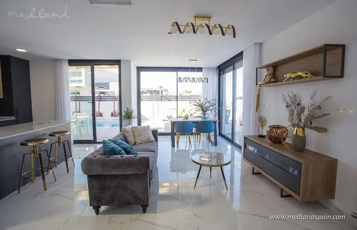 Villa 3 Dormitorios en Venta Los Montesinos
