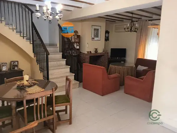 Casa en Posadas con Patio y Terraza para Reformar