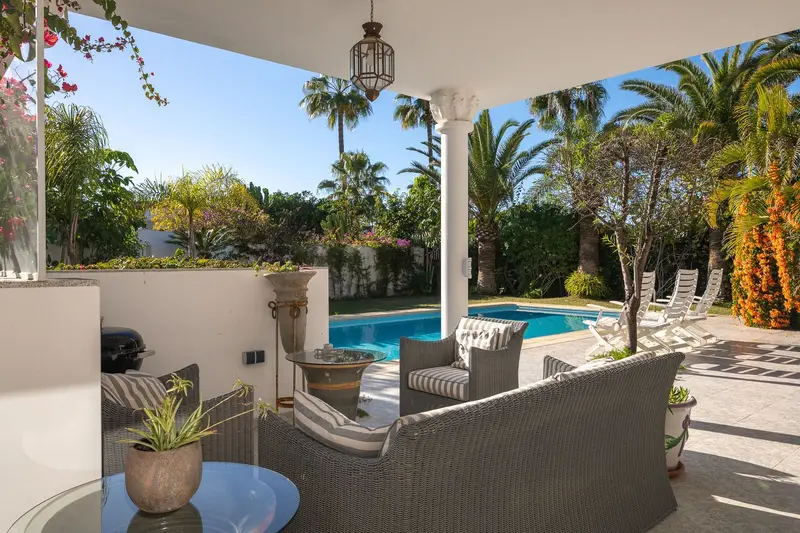 Casa Villa 5 Dormitorios Marbesa Vistas al Mar Jardin Piscina
