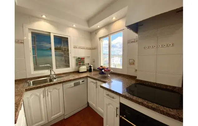 Alquiler Apartamento 2 Dormitorios 115m2 Marbella Verano 2025
