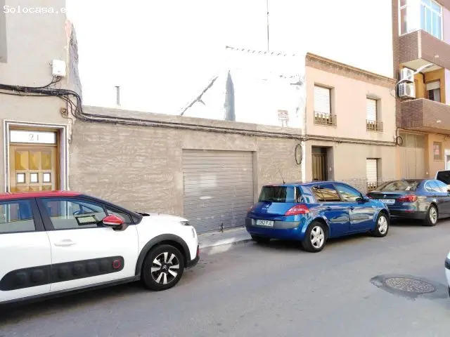Solar en Venta Almansa 235m2 Edificar