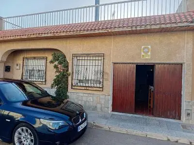 Chalet adosado en venta en Santa Ana Cartagena