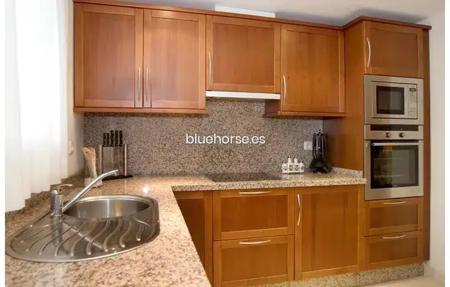 Rent 3 bedroom house of 175 m² in Urbanización Sitio de Calahonda