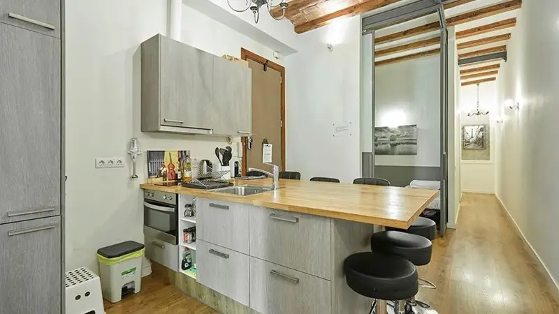 Piso en venta Sant Antoni Barcelona 83m2 3 dormitorios 2 baños