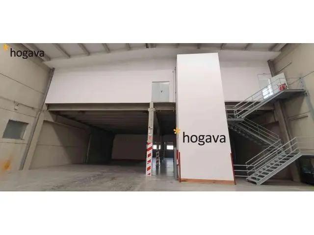 Nave Industrial Alquiler 3290m2  8 Muelles Carga