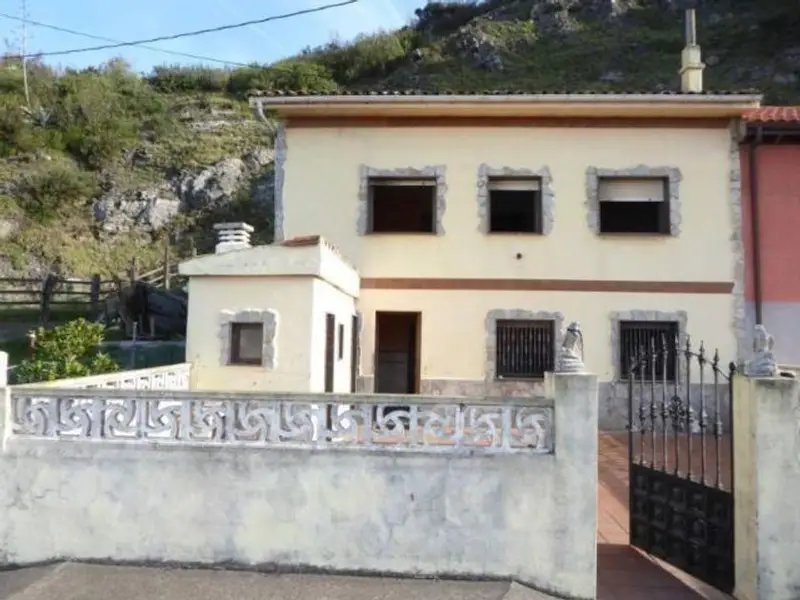 venta Chalet en Luanco, Asturias (55927640029.106500)- Globaliza