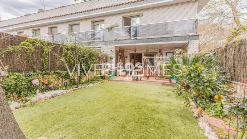 Casa Pareada en Canet de Mar con Jardin y Garaje