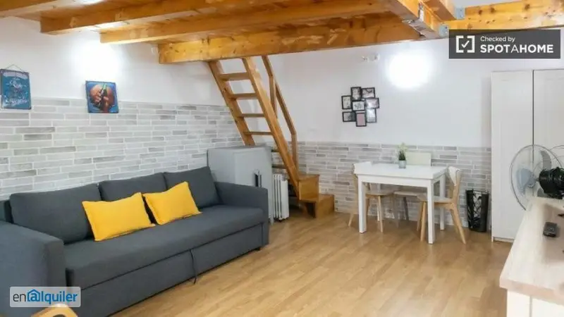 Estudio Amueblado en Embajadores Madrid Wifi Lavadora