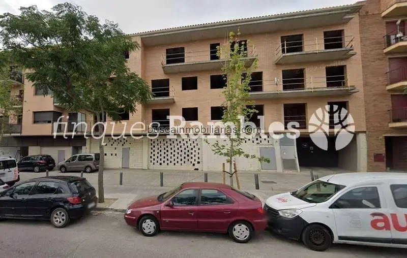 Local comercial en venta en Igualada