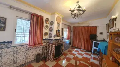 Chalet adosado en venta en Benacazón