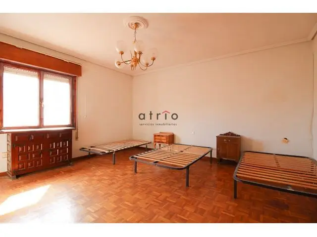Piso amplio 4 dormitorios Reinosa zona centrica