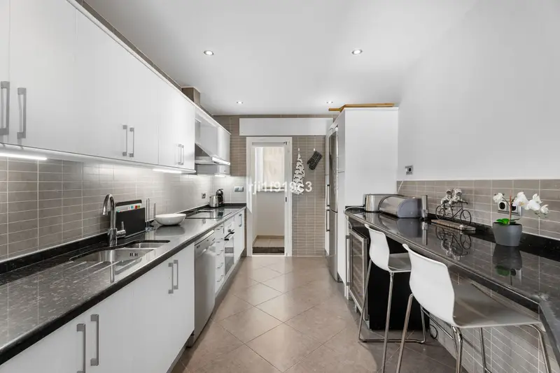 Apartamento 3 Dormitorios Elviria Lujo Golf