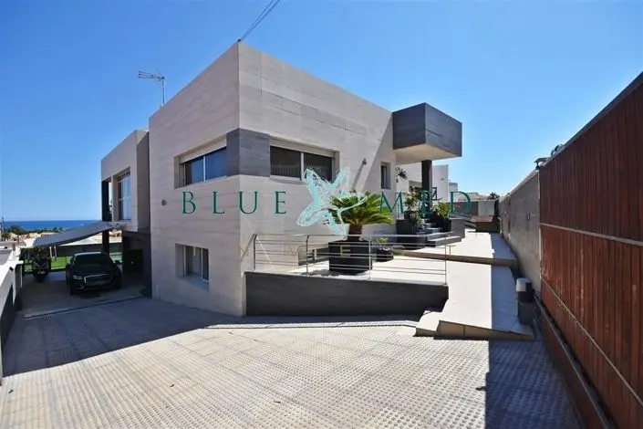 Villa de Lujo 6 Dormitorios Bolnuevo Puerto de Mazarron