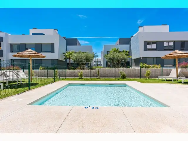 Atico 2 Dormitorios Selwo Estepona Moderno Con Terraza