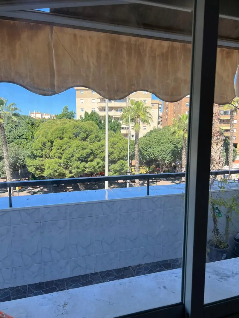 Piso 4 Dormitorios Malaga Cerca Playa Metro
