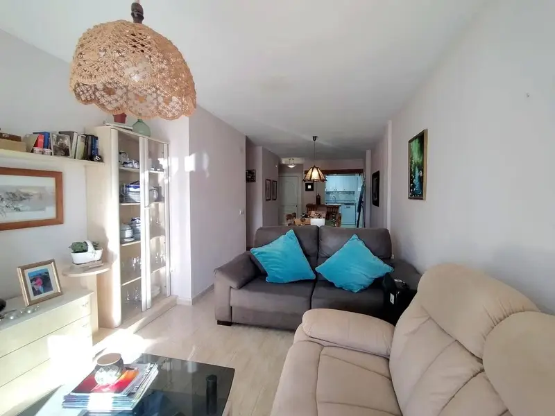 Apartamento en Oliva Playa con Terraza Piscina y Garaje