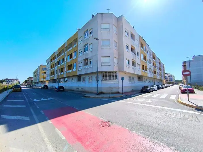 Apartamento 2 Dormitorios en Almoradi