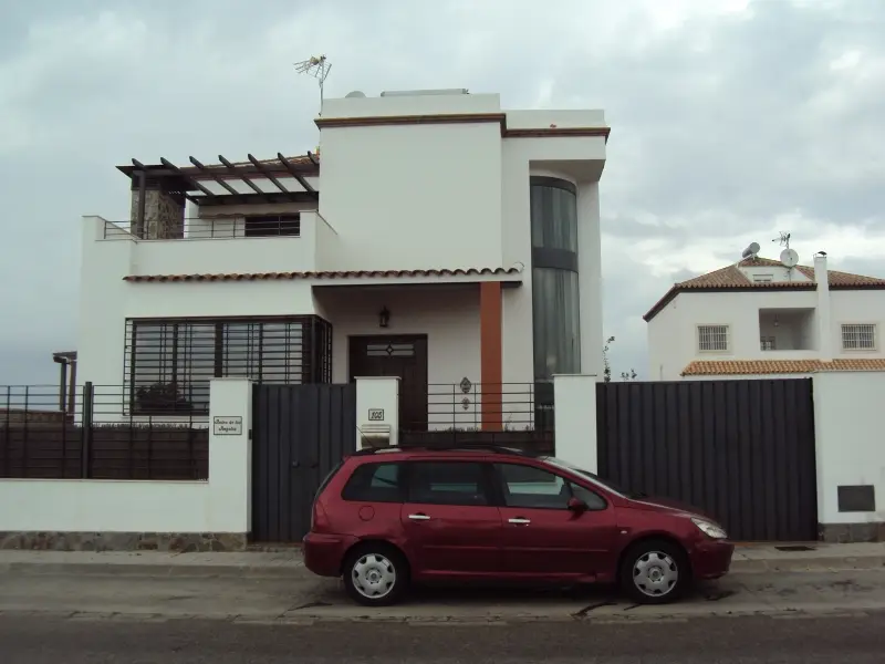 Chalet en Los Alcores con Vistas a la Vega