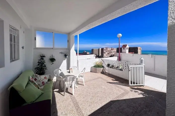 Bungalow en Torre del Moro 1 Dormitorio Cerca de la Playa