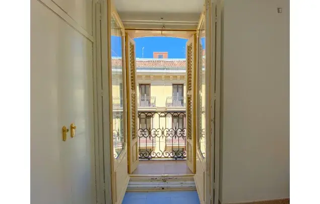 Alquiler Apartamento 7 Dormitorios Madrid Estudiantes