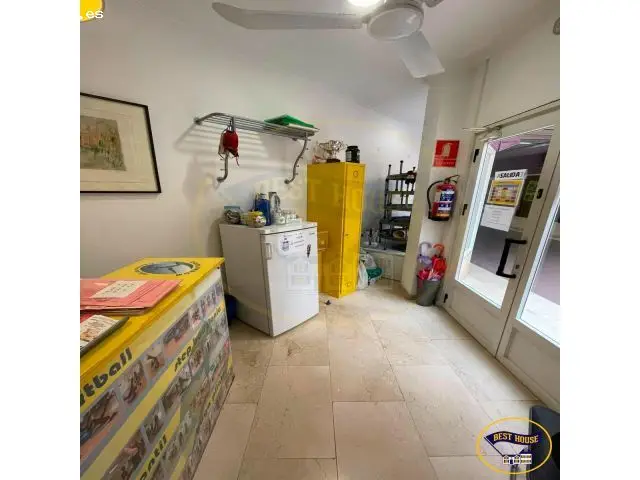Local Totalmente Acondicionado en Venta en Centro de Cuenca