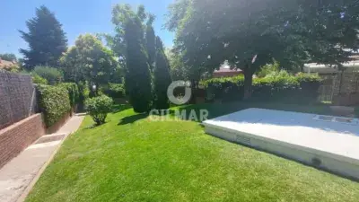 Chalet Adosado Soto de La Moraleja 5 Dormitorios 5 Baños