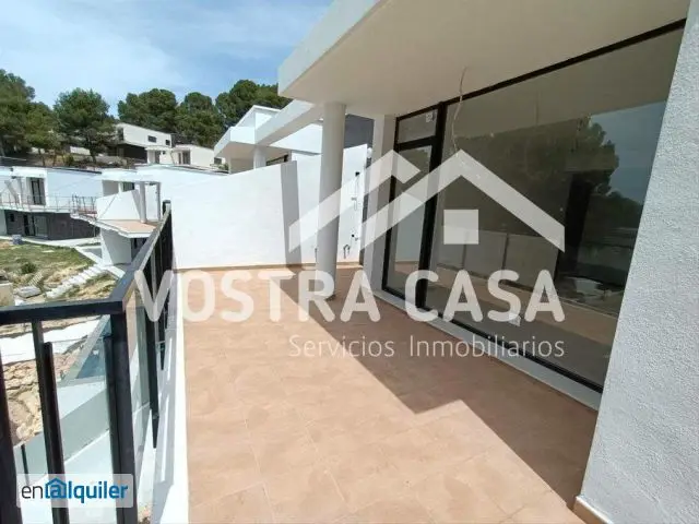 Alquiler Chalet 4 habitaciones 2 baños El Bosque Valencia