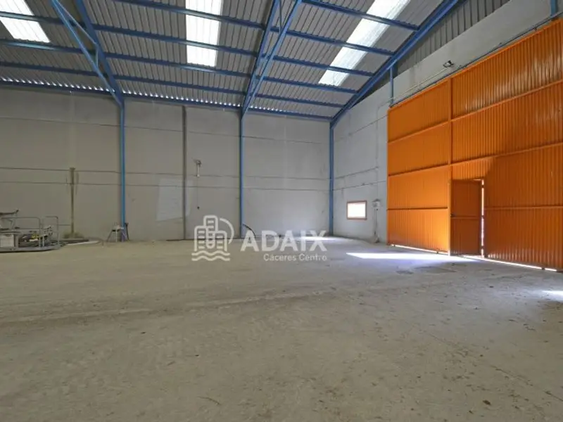 Nave Industrial en Venta Malpartida de Caceres 600m2