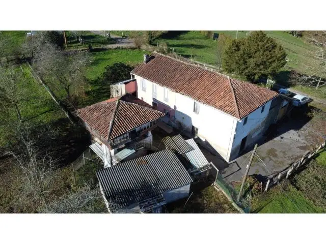 Casa con Gran Terreno en Gamoneu Asturias