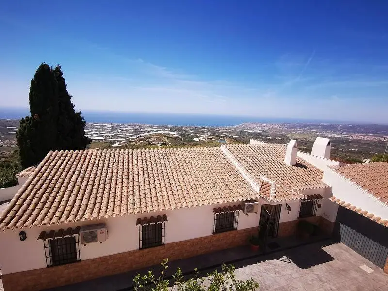 Villa de Lujo con Vistas al Mar en Valez Malaga