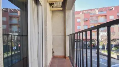 Piso en Venta en Atarfe: 3 Dormitorios, 2 Baños, Terrazas
