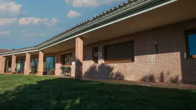 Finca rústica en venta en Villaquilambre
