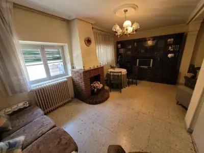 Casa en Venta en Cuellar Centro 3 Plantas