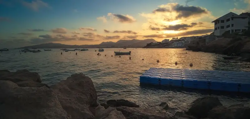 Villa de Lujo en San Juan de los Terreros con Piscina Privada
