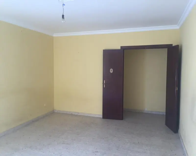 Piso 8875 m2 3 habitaciones Cantillana