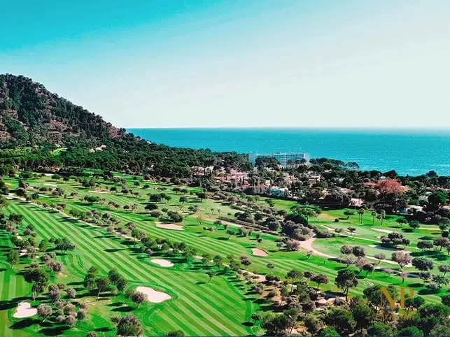 Apartamento en Sa Coma Mallorca con Piscina y Golf Cerca