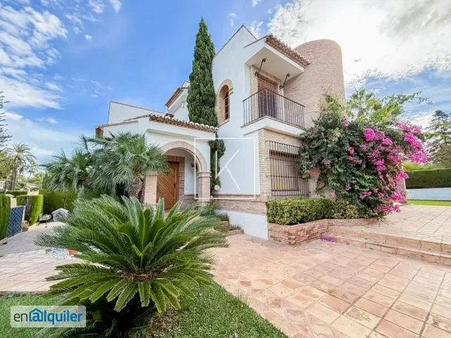 Chalet Independiente en Entrepinos L Eliana 4 Dormitorios Piscina y Garaje