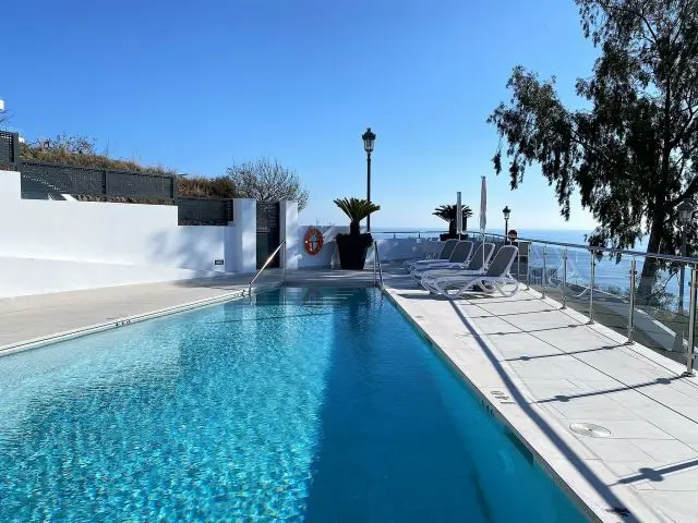 Apartamento Nerja 2 Dormitorios Alquiler Costa del Sol