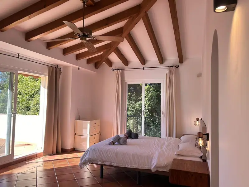 Chalet 4 Dormitorios Elviria Alquiler a Largo Plazo