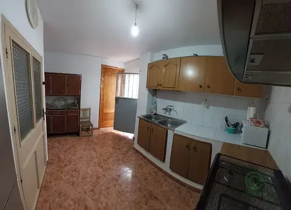Casa con dos accesos y patio en Jaen Quesada