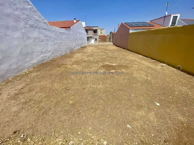 Parcela en Venta en Santa Marta Badajoz 339m2