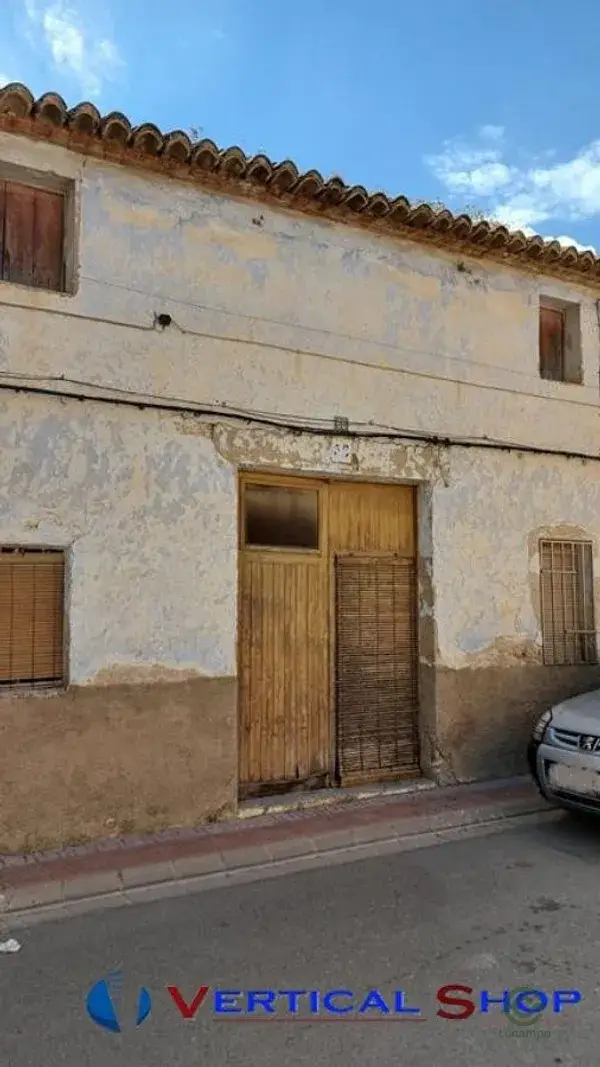 Casa en venta en Caudete Albacete para reformar 143m2