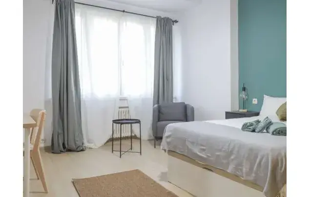 Alquiler habitaciones Madrid: Piso amueblado 11 habitaciones