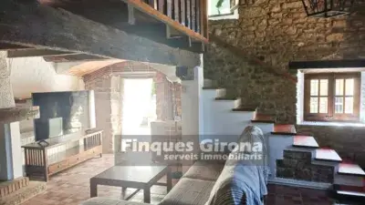 Masia en Venta Calle Escoles 4 habitaciones 2 baños